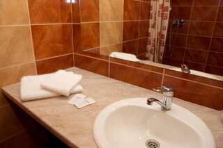 Отель irisHotels Киев Классический люкс-13