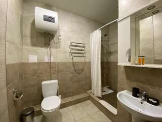 Отель irisHotels Киев Улучшенный двухместный номер Делюкс с 1 кроватью-3
