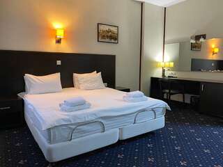 Отель irisHotels Киев Двухместный номер «Престиж» с 1 кроватью-3