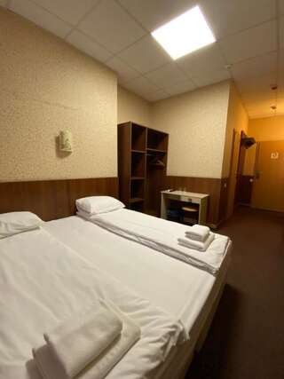 Отель irisHotels Киев Стандартный двухместный номер с 1 кроватью-5