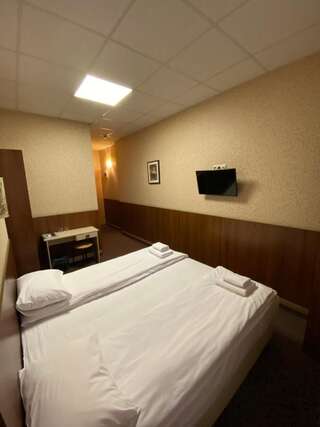 Отель irisHotels Киев Стандартный двухместный номер с 1 кроватью-6