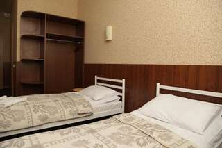 Отель irisHotels Киев Стандартный двухместный номер с 2 отдельными кроватями-13