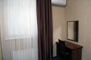 Отель irisHotels Киев Полулюкс-9